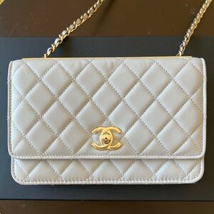 CHANEL Lambskin Leather Super Rare Trendy Chain Crossbody Bag GREY - NEW